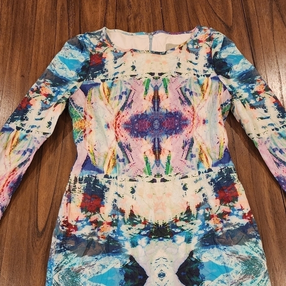 White suede brand Long sleeve bodycon fitted art multicolor abstract mini dress - Picture 12 of 15